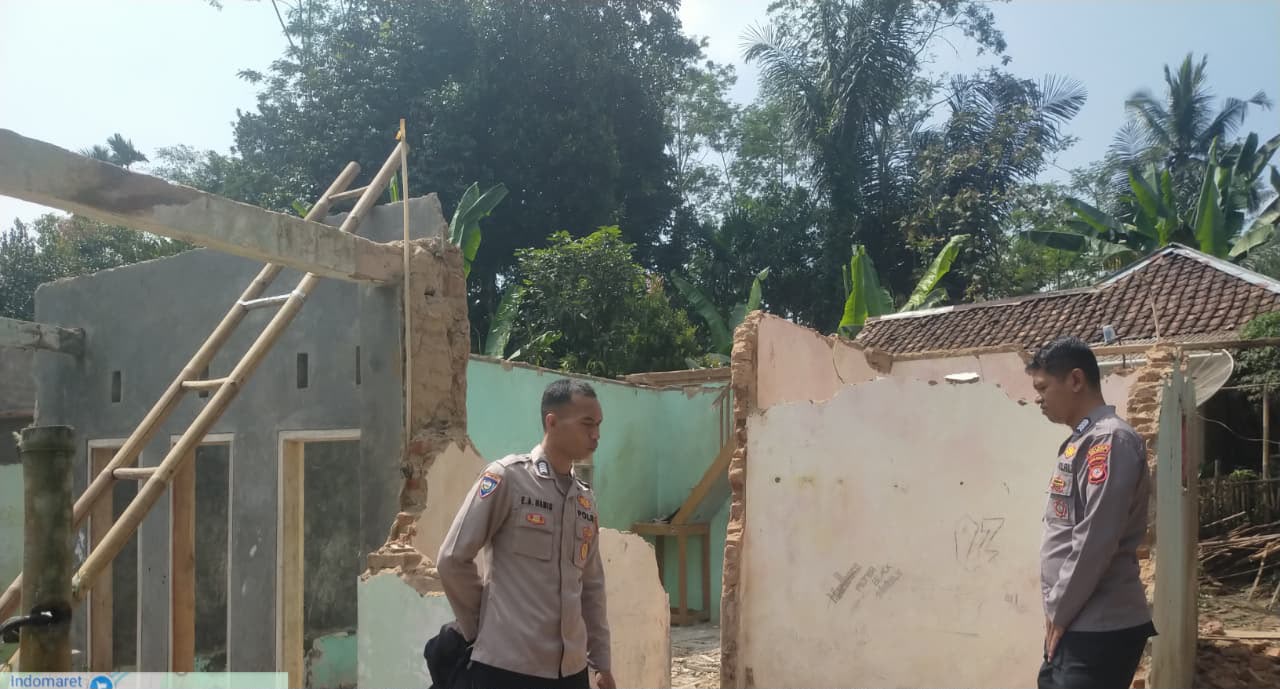 Tergiur Janji Sang Duda, Janda di Garut Nekat Robohkan Rumahnya